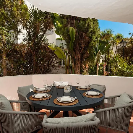 In Near Golf And Apartment *