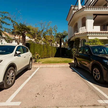 In Near Golf And Apartment Marbella